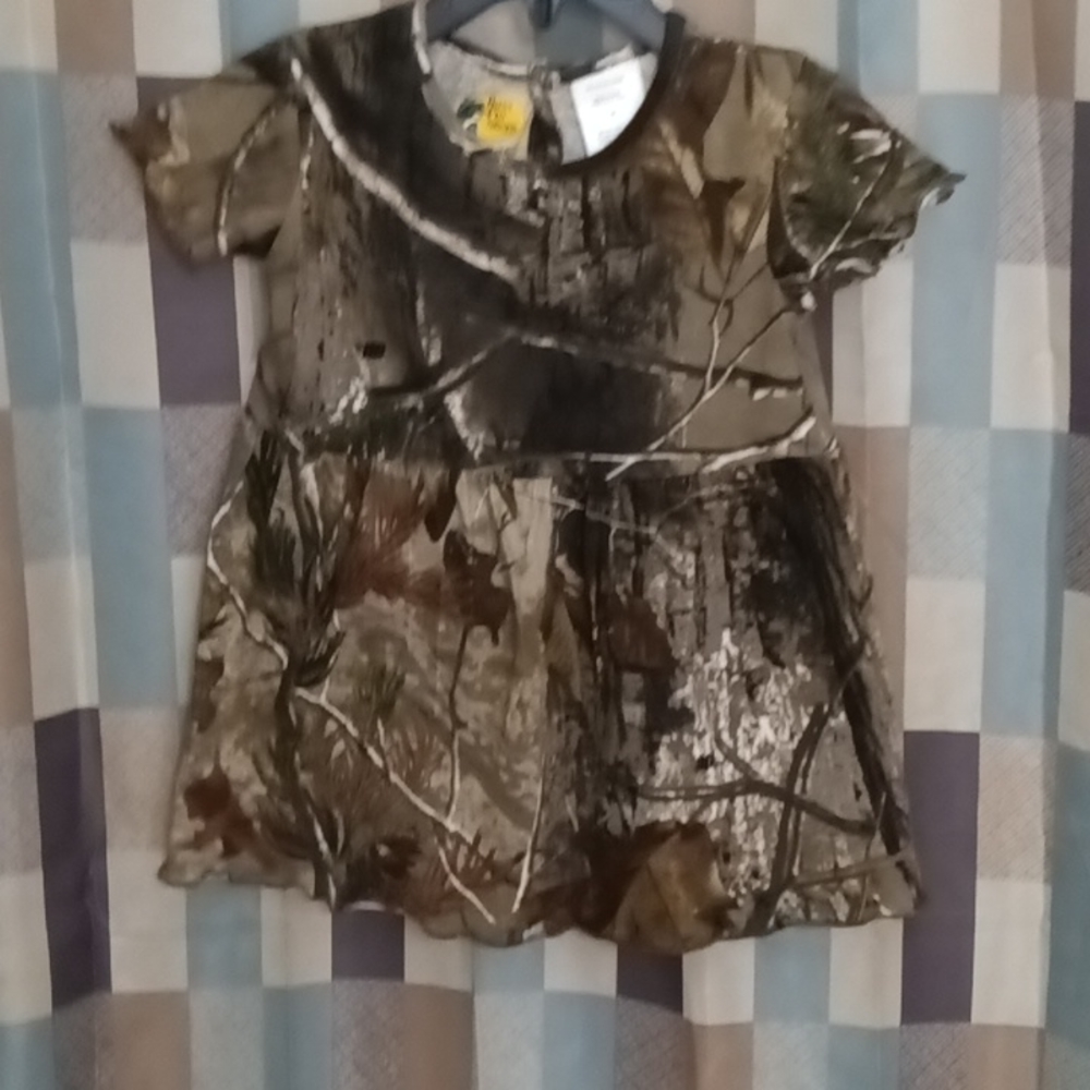FINAL PRICE Bass Pro Shop girl's camo dress Size 3T